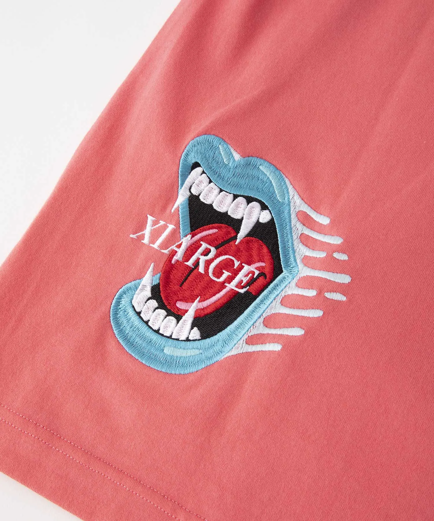 ADDICT LOGO EMBROIDERY L/S TEE