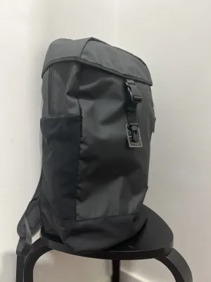 COMMUTER BACKPACK - BLACK